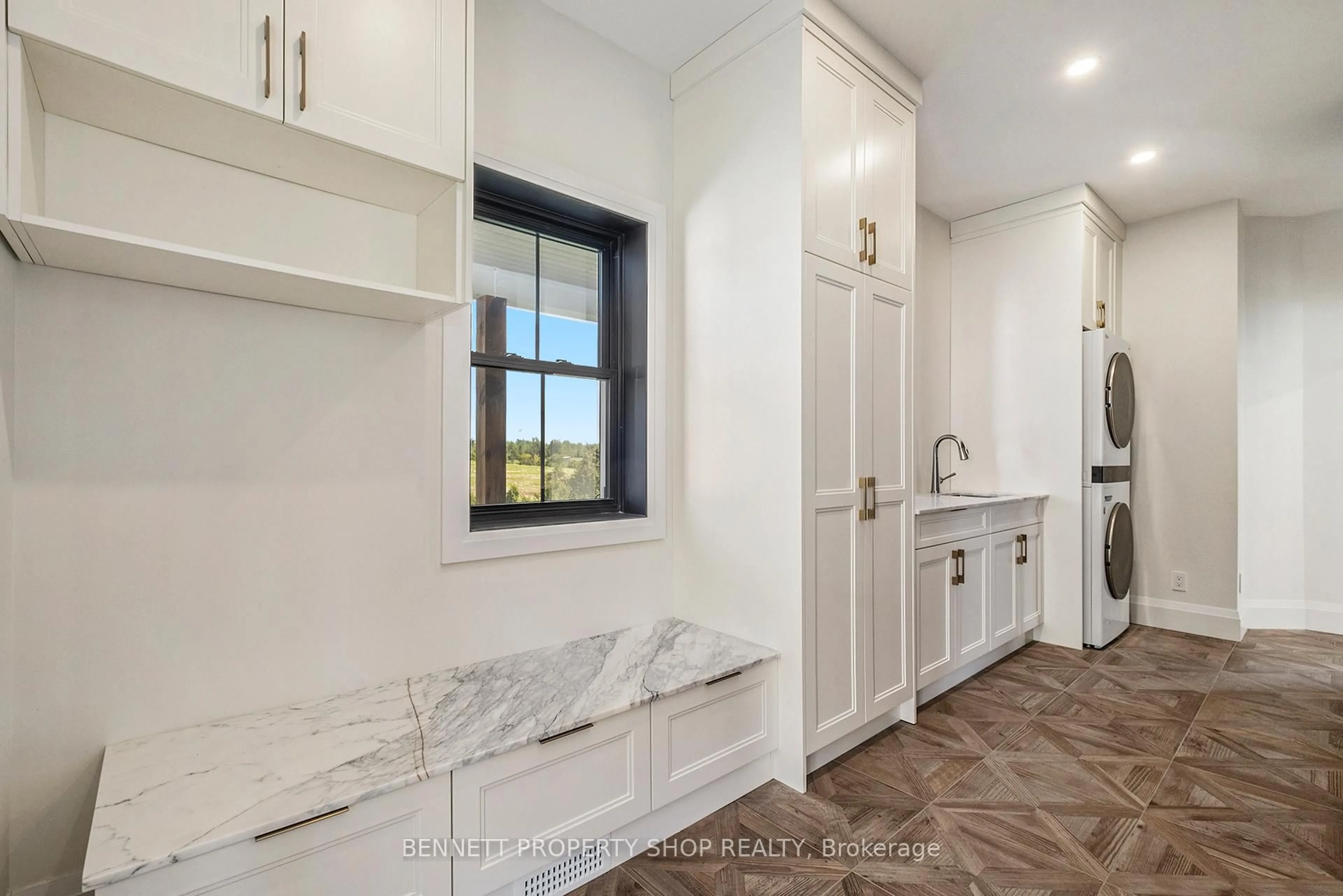 Laundry room for 3978 Squire Rd, South Glengarry Ontario K0C 1B0