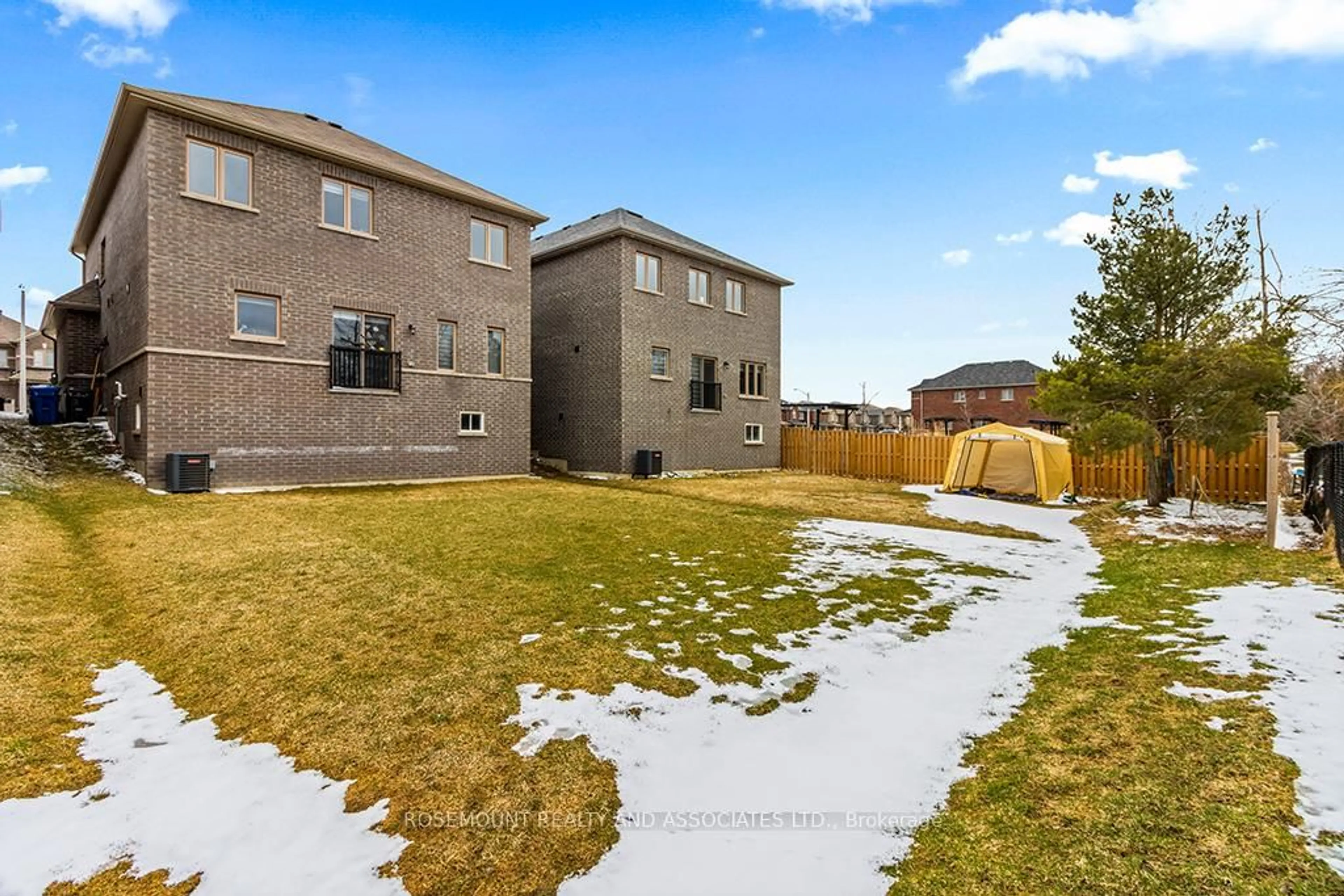 A pic from outside/outdoor area/front of a property/back of a property/a pic from drone, unknown for 107 Werry Ave, Southgate Ontario N0C 1B0
