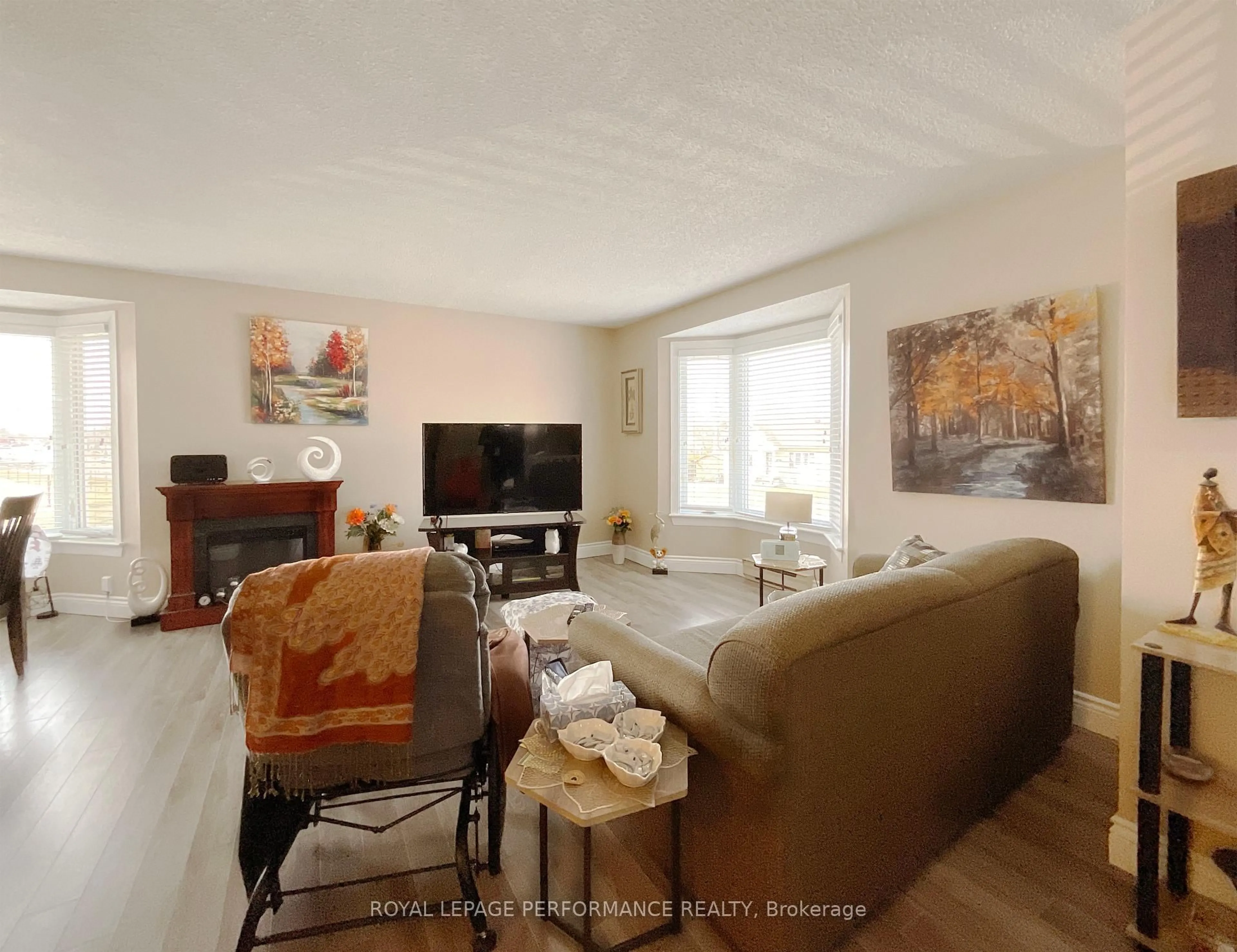 Living room with furniture, unknown for 762 Higginson St #5, Hawkesbury Ontario K6A 3K9
