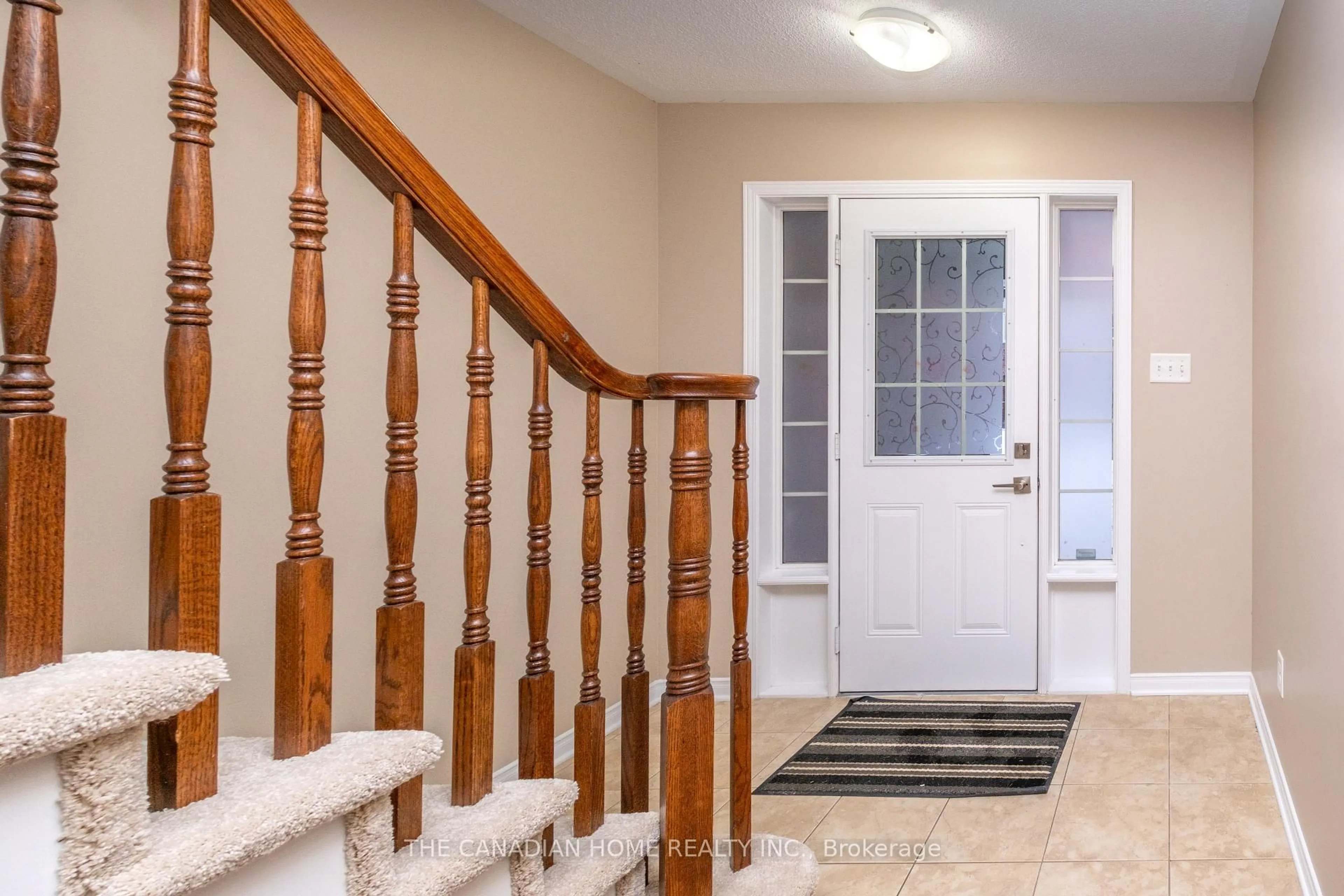 Indoor entryway for 410 Heathrow Private N/A, Stittsville Ontario K2S 0M9