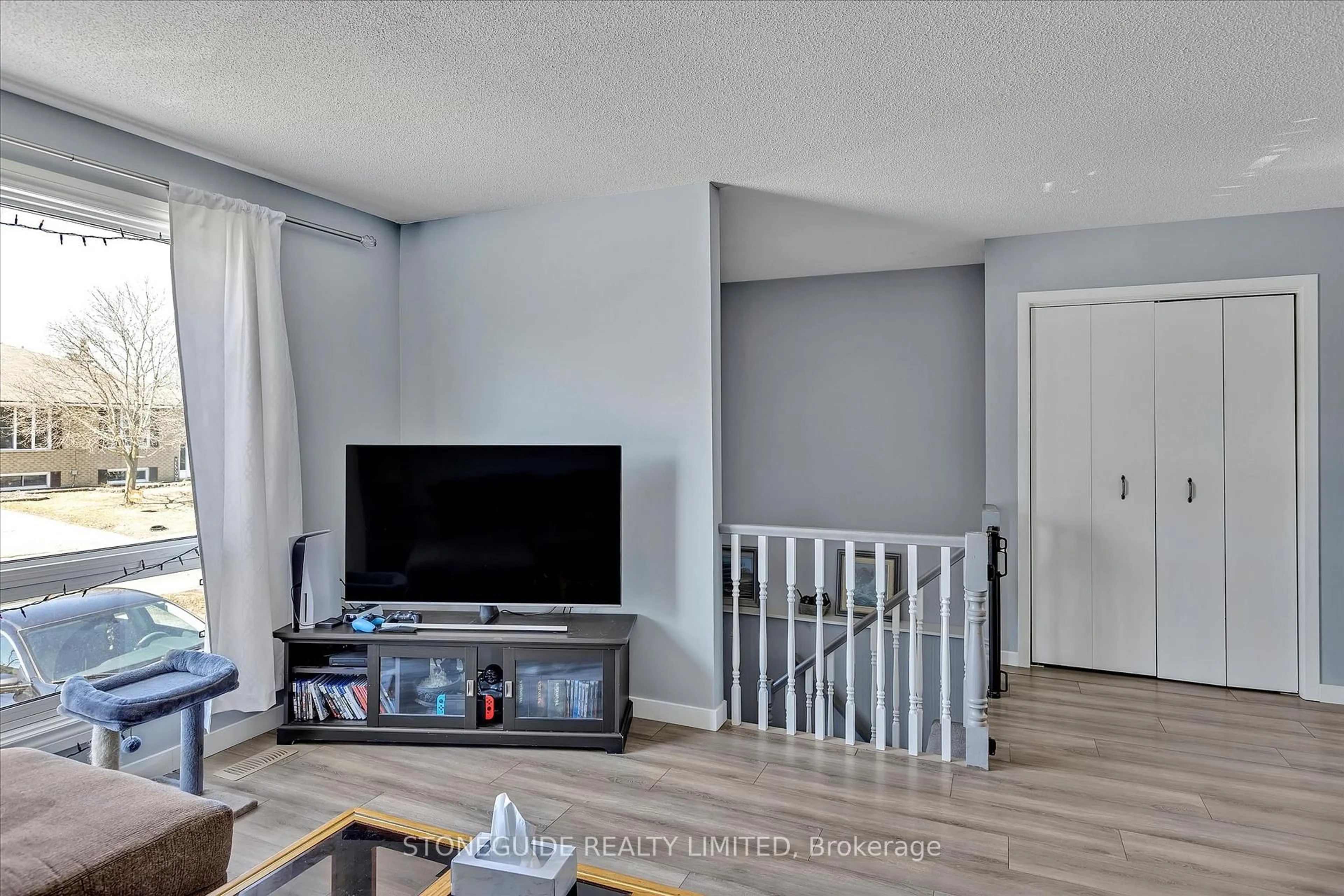 Living room with furniture, unknown for 2182 Easthill Dr, Peterborough Ontario K9L 1X3