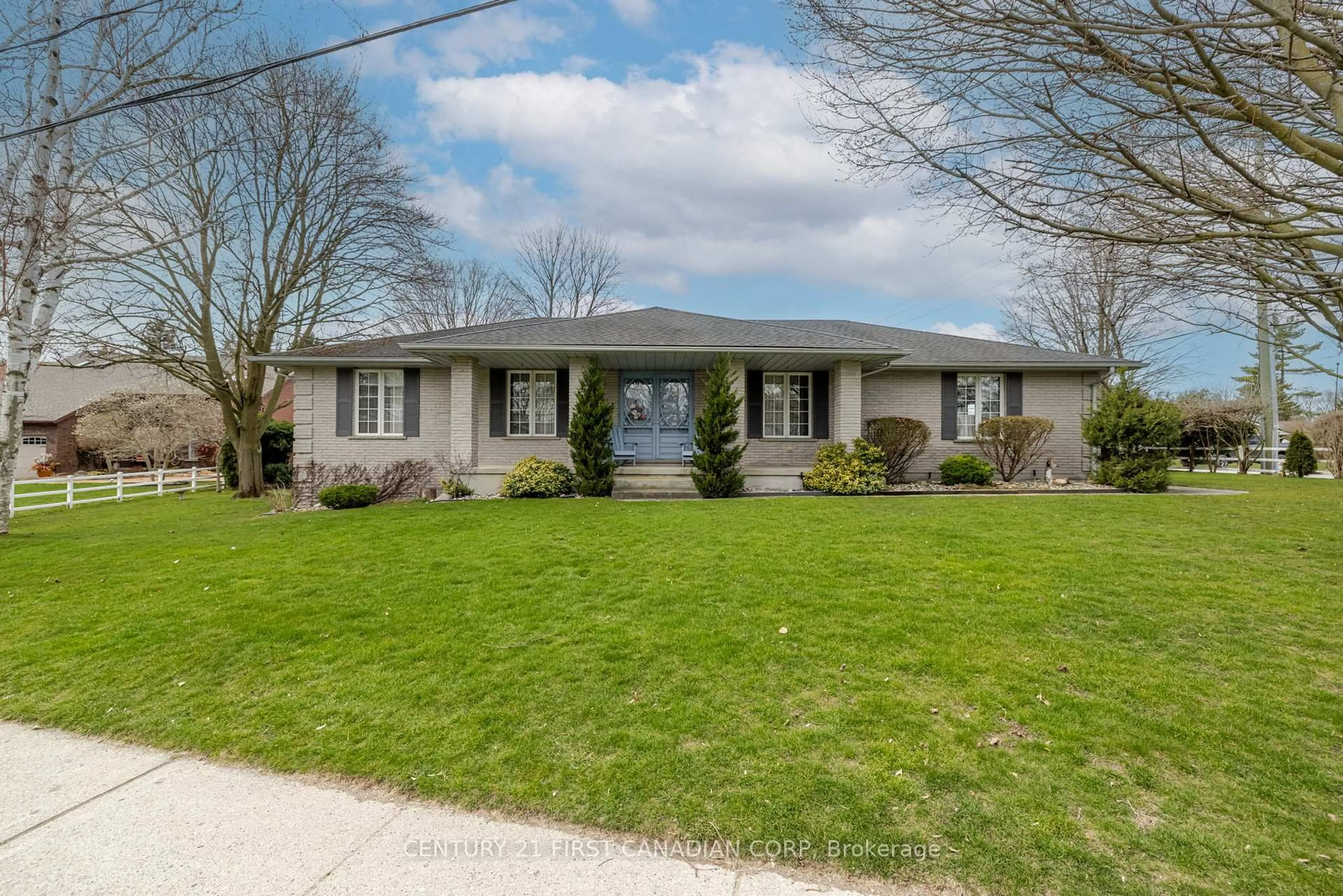Unknown for 196 Hull Rd, Strathroy-Caradoc Ontario N7G 3P2