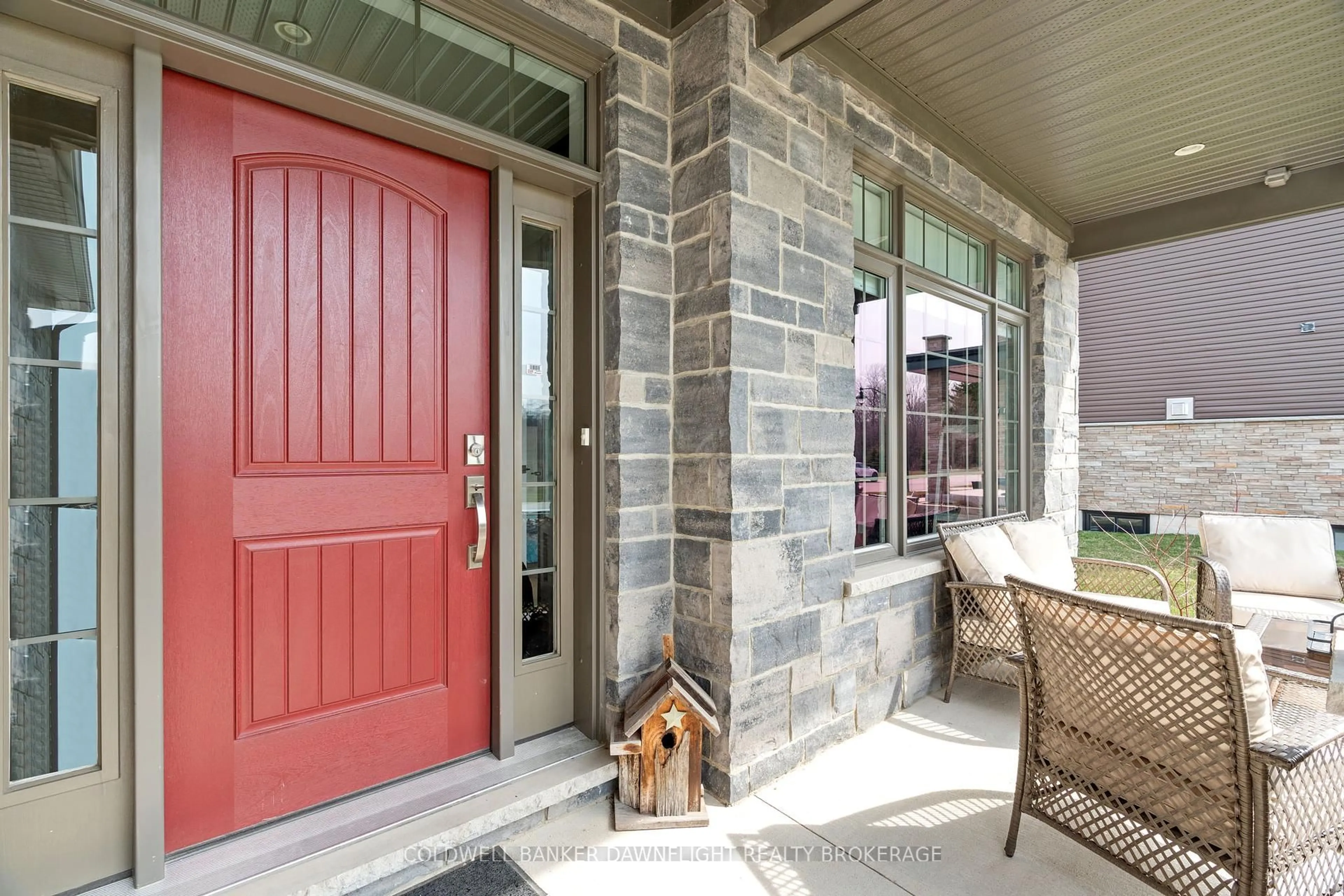 Indoor entryway for 303 Hazelton Lane, South Huron Ontario N0M 1S3