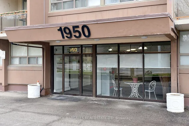Additional image 34 of 1950 Main St Unit 302