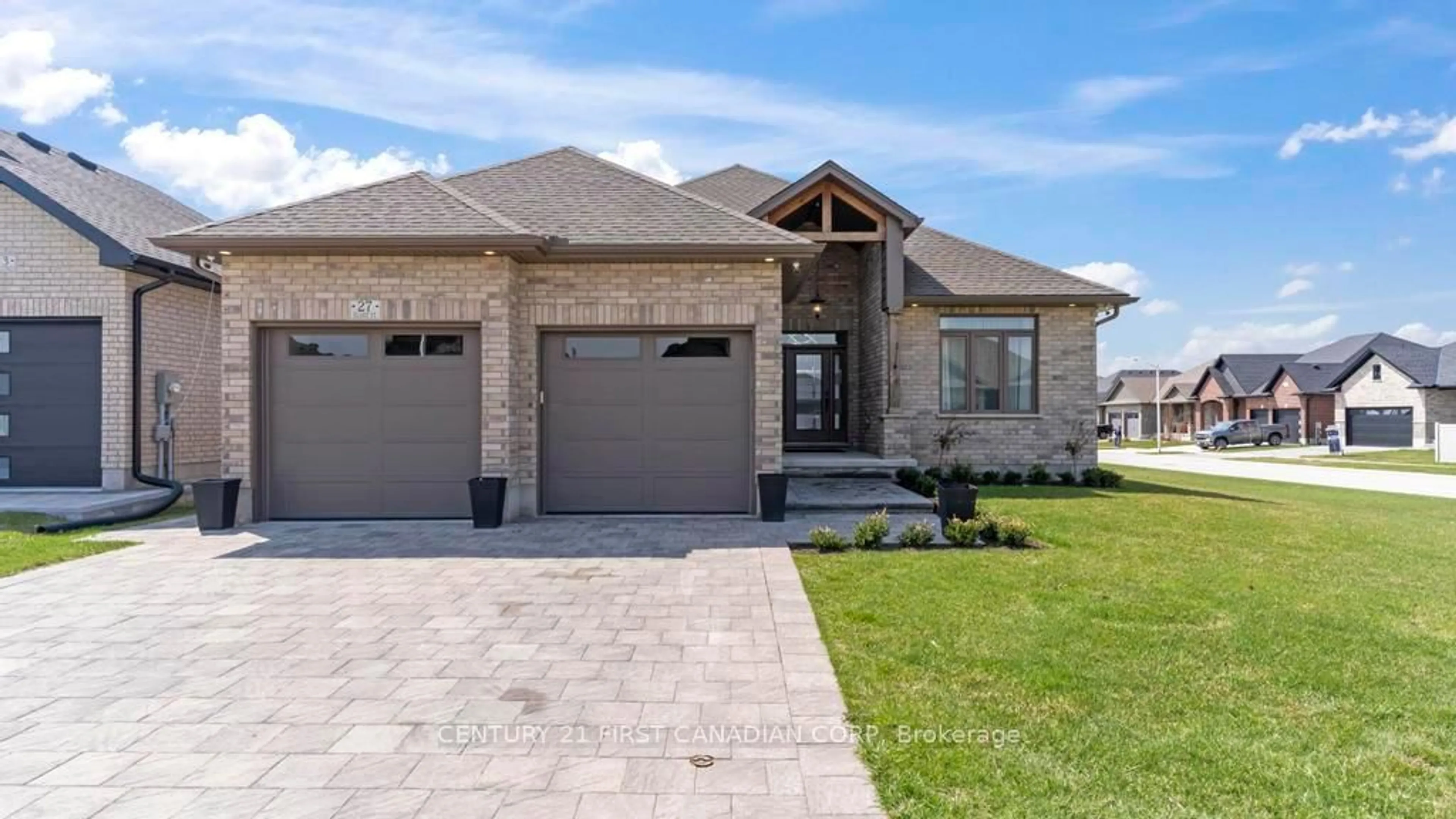 Home with brick exterior material, street for 27 Elliot St, Strathroy-Caradoc Ontario N7G 0H1
