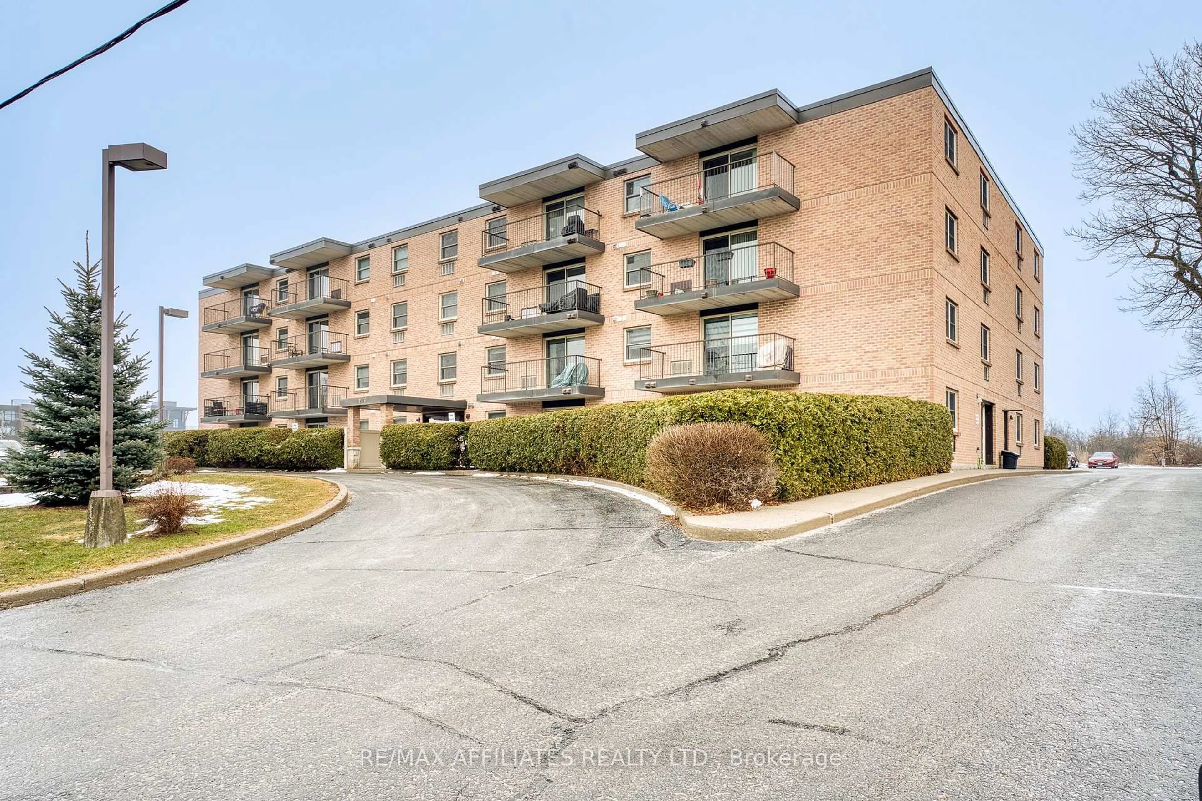 A pic from outside/outdoor area/front of a property/back of a property/a pic from drone, unknown for 206 Woodward St #307, Carleton Place Ontario K7C 4E9