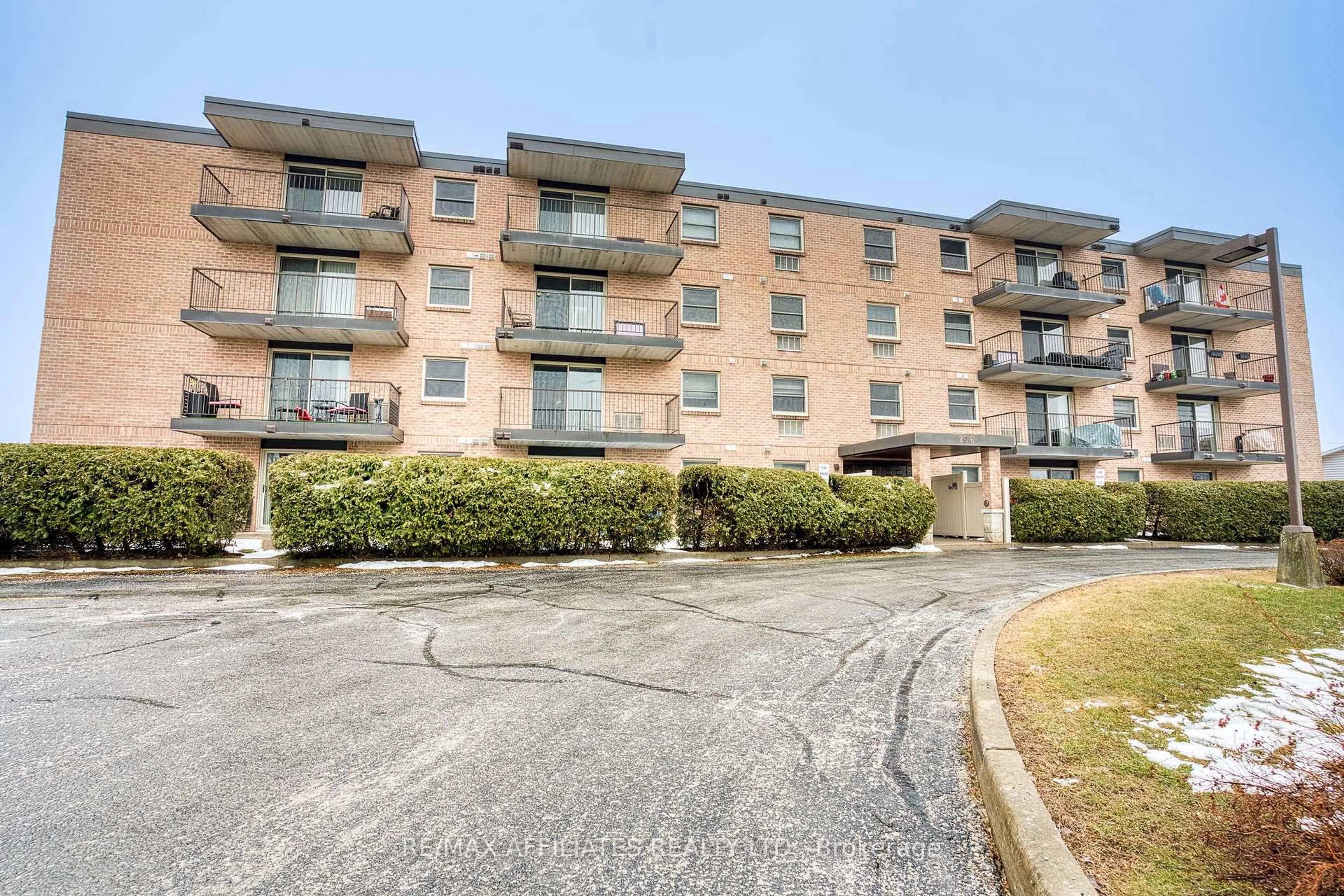 Unknown for 206 Woodward St #307, Carleton Place Ontario K7C 4E9