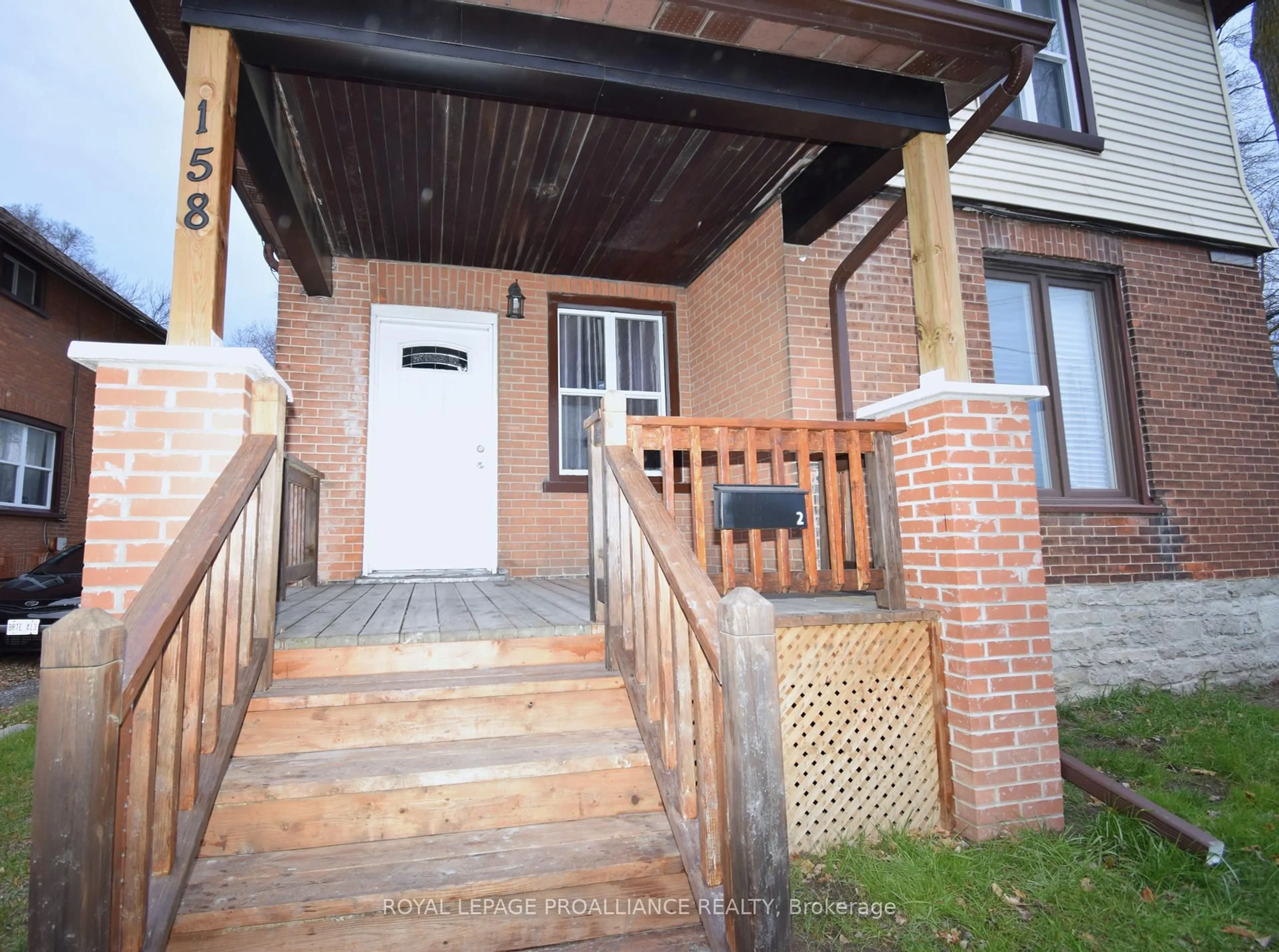 Unknown for 158 Dundas St, Belleville Ontario K8N 1C7