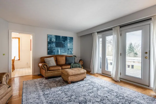 Additional property image - 2806 Upper James St