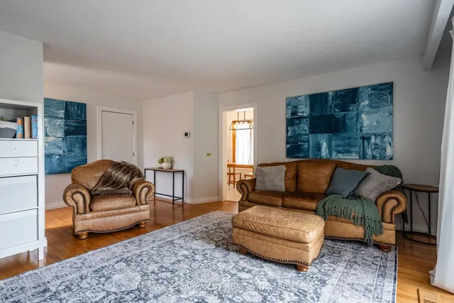 Additional property image - 2806 Upper James St