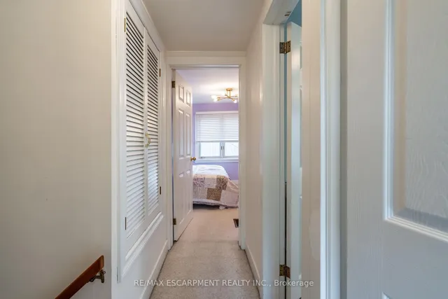 Additional property image - 2806 Upper James St