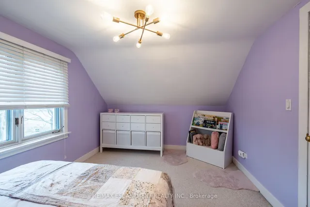 Additional property image - 2806 Upper James St