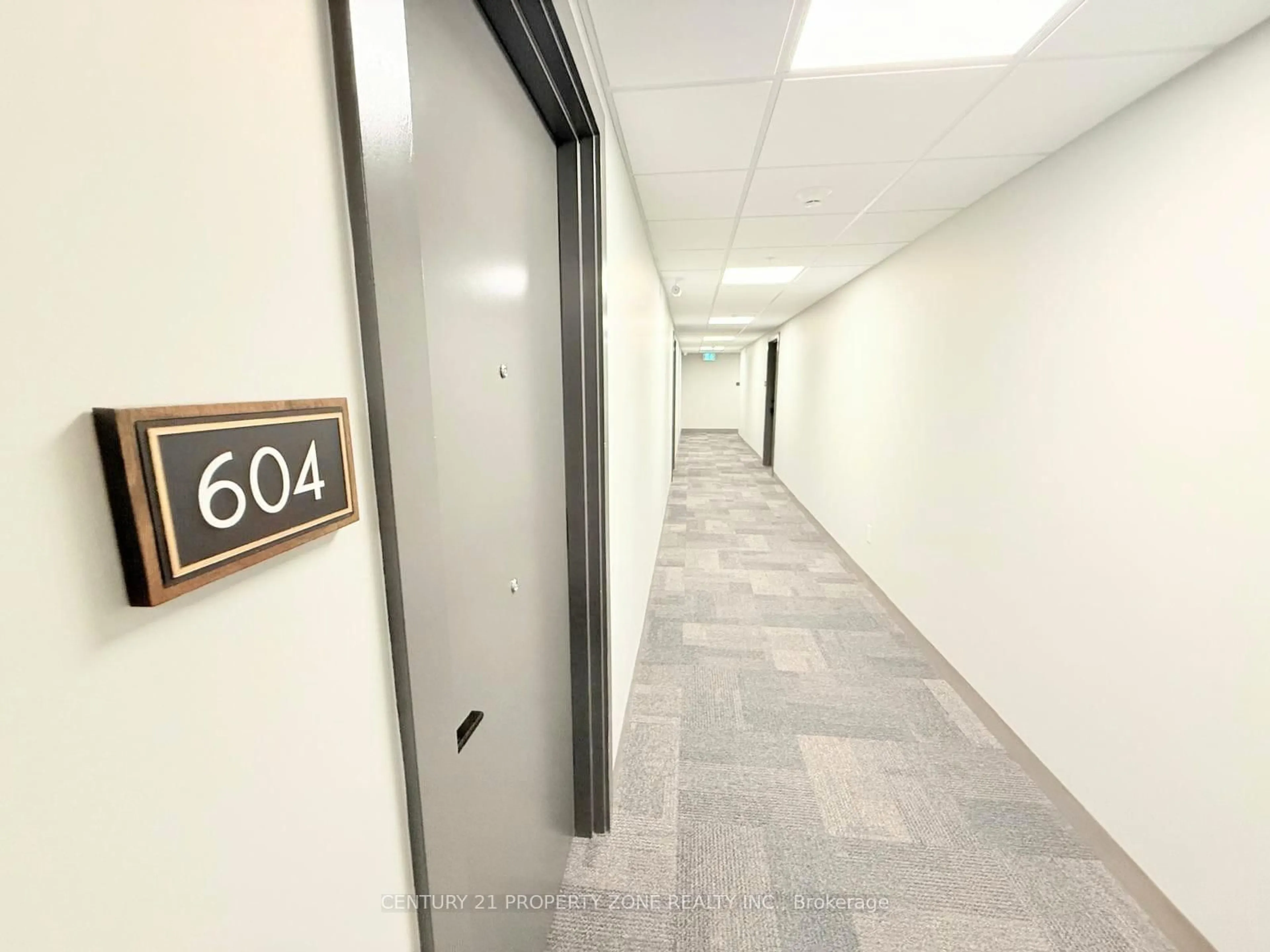 Indoor foyer for 26 Lowes Rd #604, Guelph Ontario N1L 1E1