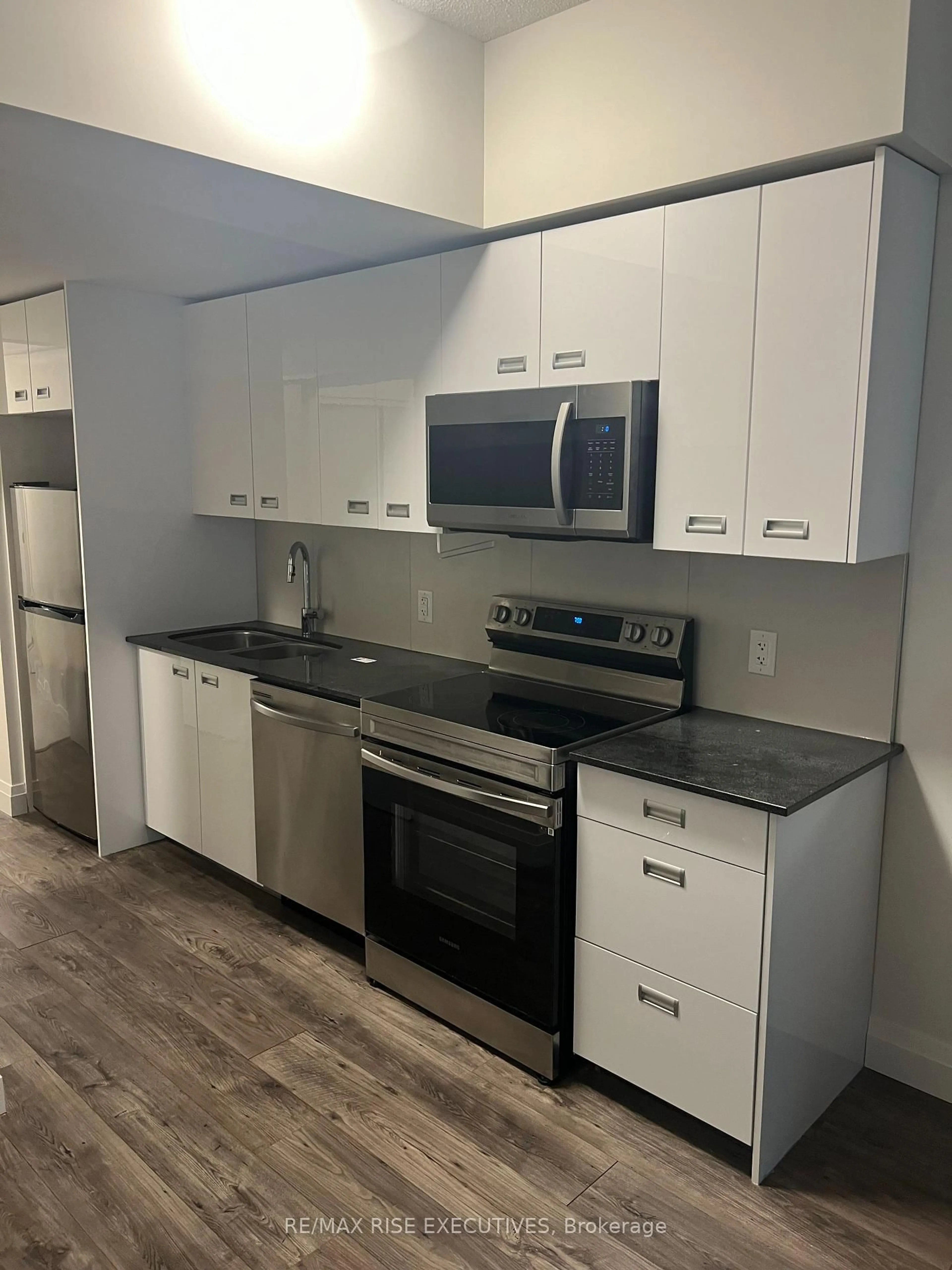 Standard kitchen, unknown for 652 Princess St #238, Kingston Ontario K7L 1E5