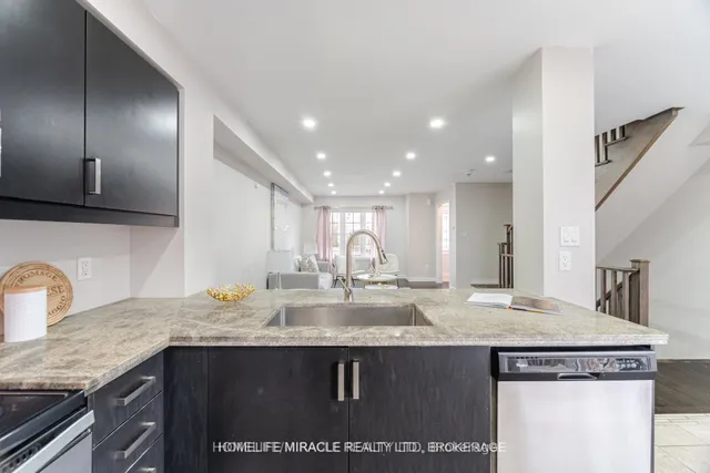 Additional property image - 18 Kenridge Terr