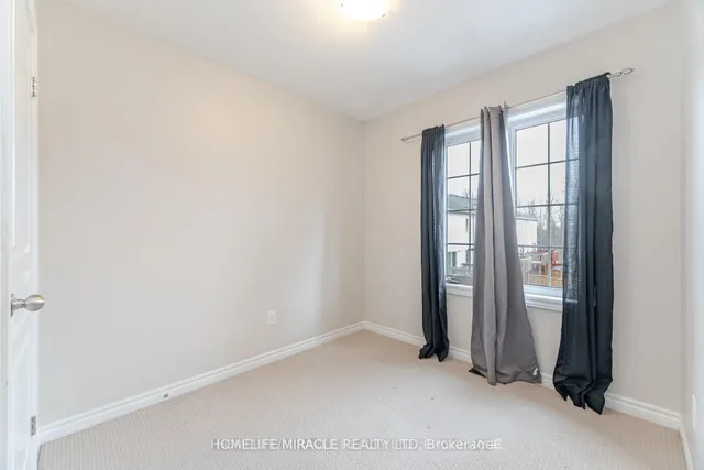 Additional property image - 18 Kenridge Terr