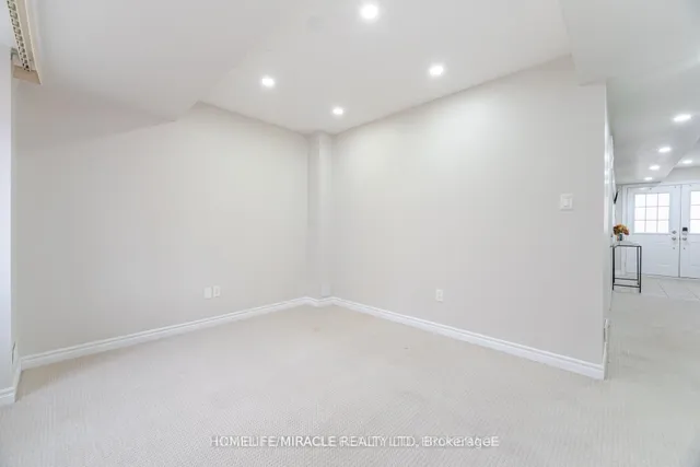 Additional property image - 18 Kenridge Terr