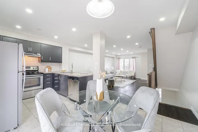 Additional property image - 18 Kenridge Terr