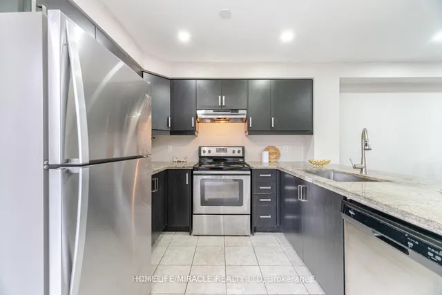 Additional property image - 18 Kenridge Terr