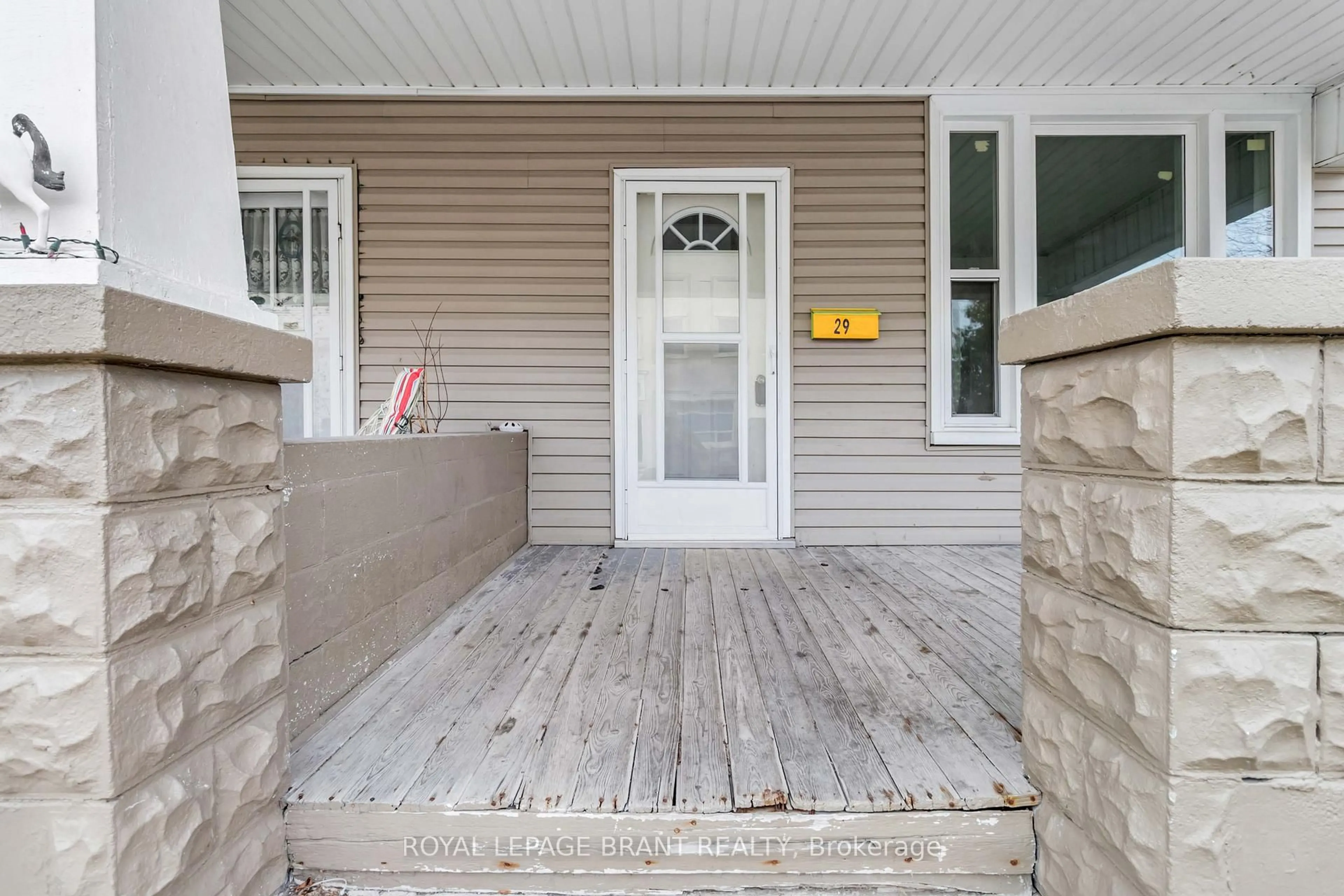 Unknown for 29/31 London St, Tillsonburg Ontario N4G 2K9