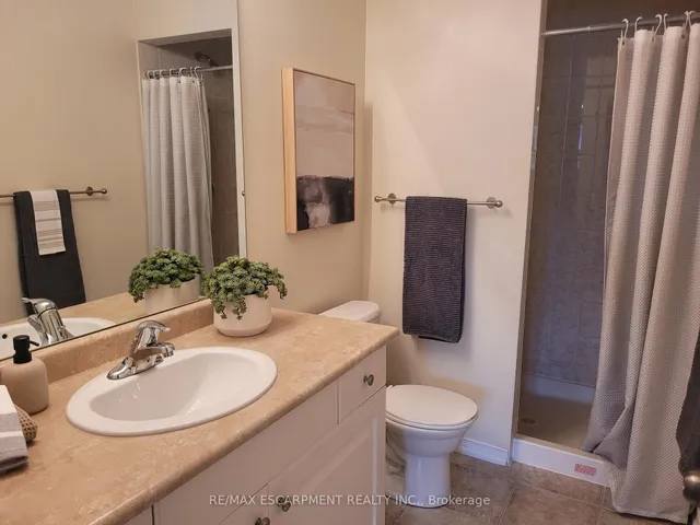 Additional property image - 12 Lynch Cres