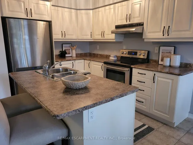 Additional property image - 12 Lynch Cres