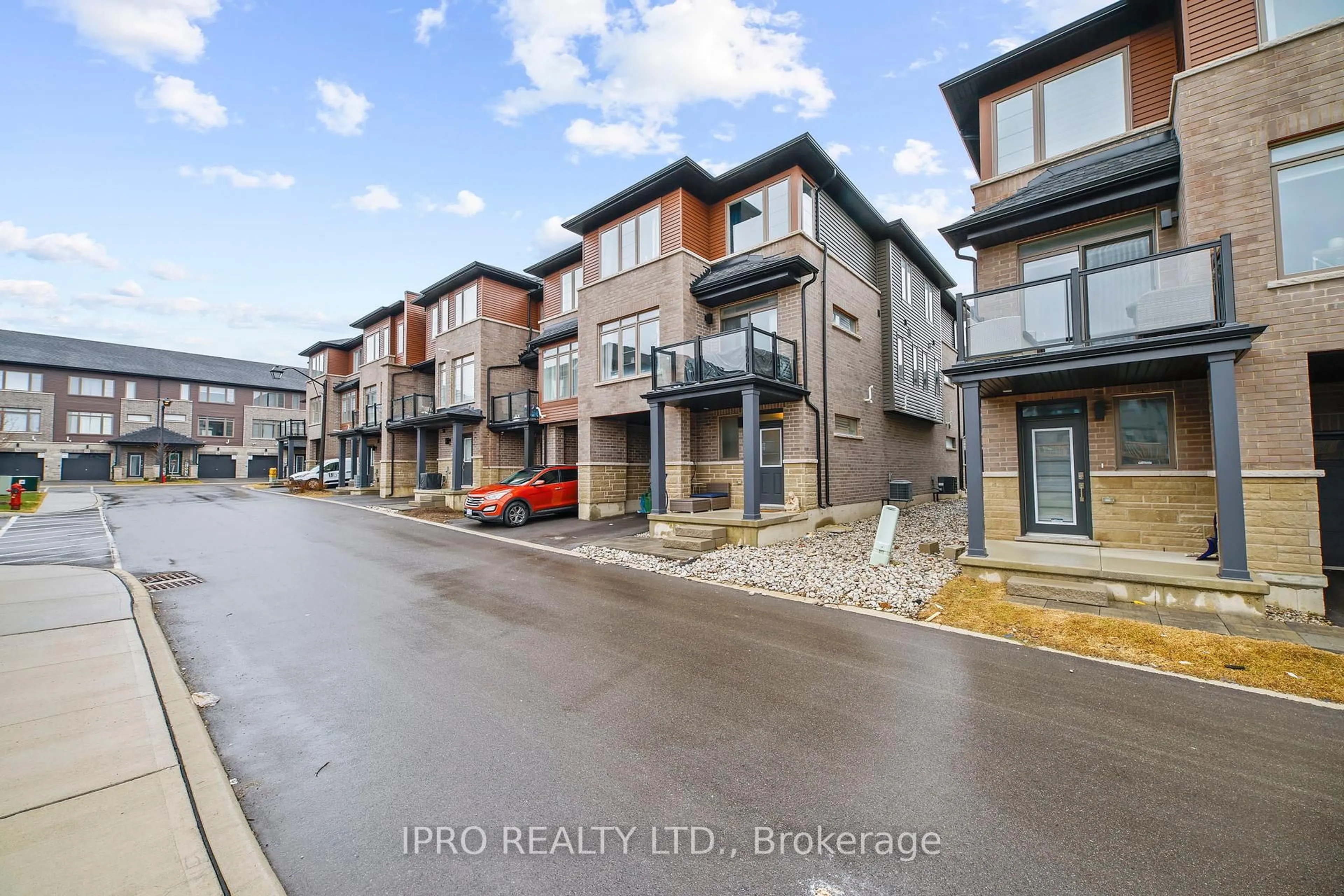 A pic from outside/outdoor area/front of a property/back of a property/a pic from drone, street for 61 Soho St #123, Hamilton Ontario L8J 0M6
