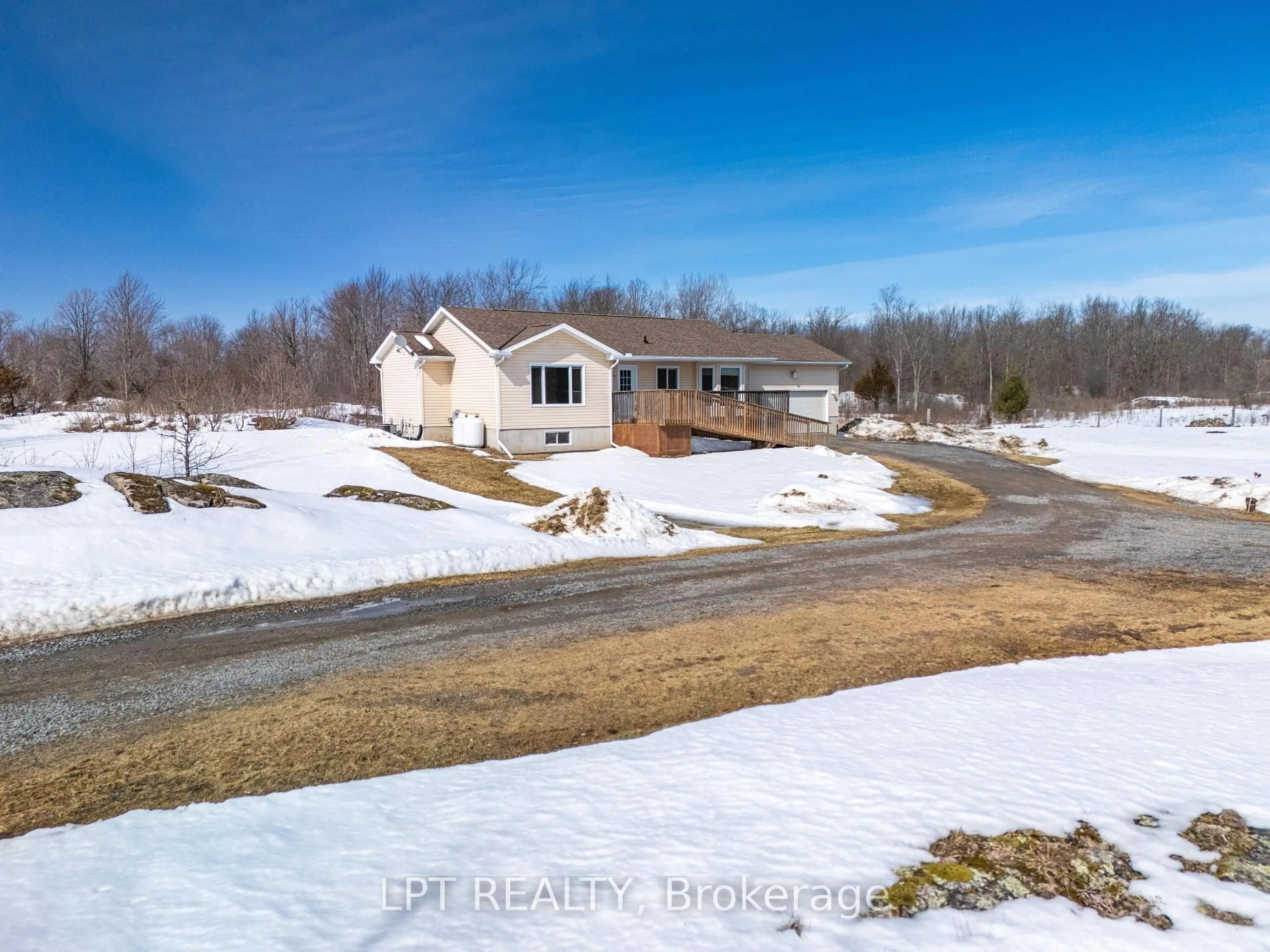 A pic from outside/outdoor area/front of a property/back of a property/a pic from drone, water/lake/river/ocean view for 6089 First Lake Rd, Verona Ontario K0H 2W0