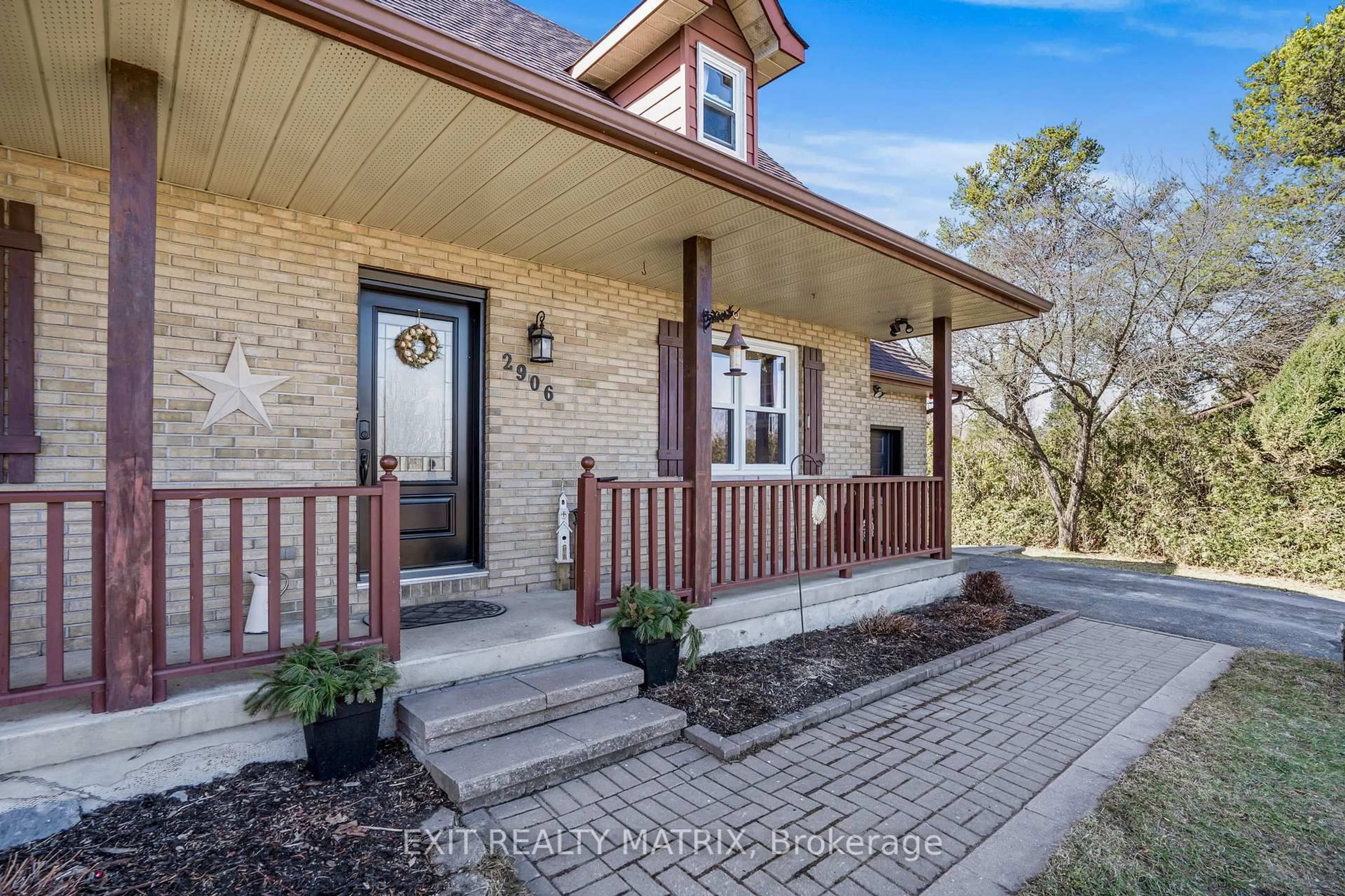 Home with brick exterior material, street for 2906 Front Rd, Champlain Ontario K6A 2R2
