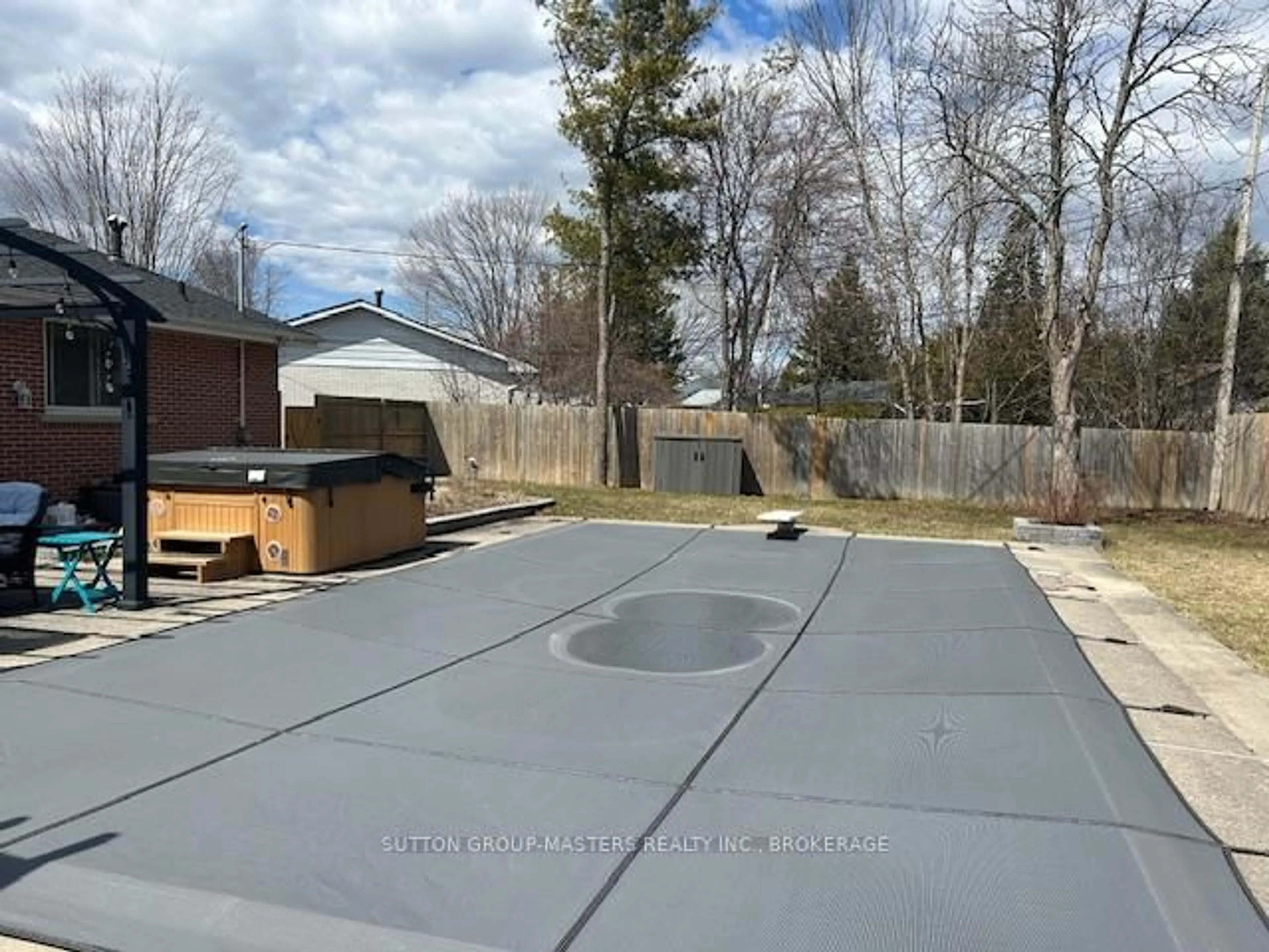 Patio, street for 146 Harvard Pl, Loyalist Ontario K7N 1J6
