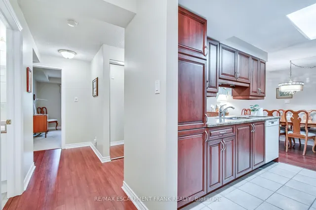 Additional property image - 970 Golf Links Rd Unit 205