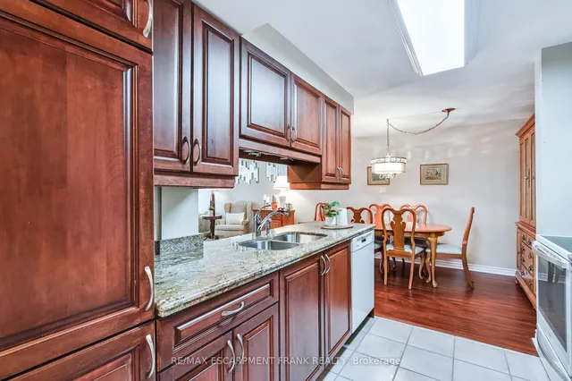 Additional property image - 970 Golf Links Rd Unit 205