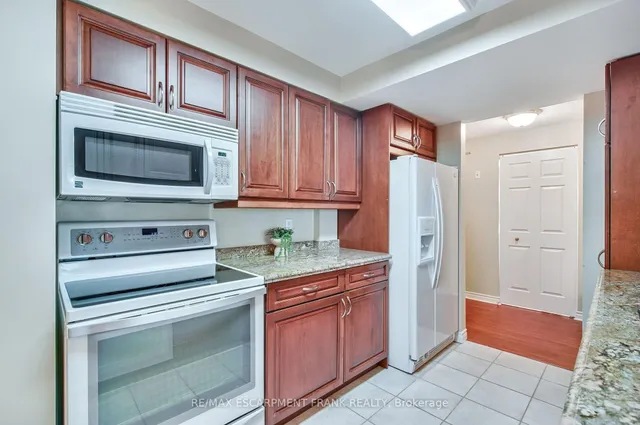 Additional property image - 970 Golf Links Rd Unit 205