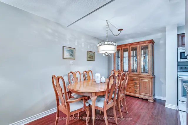 Additional property image - 970 Golf Links Rd Unit 205
