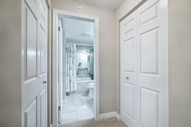 Additional property image - 970 Golf Links Rd Unit 205