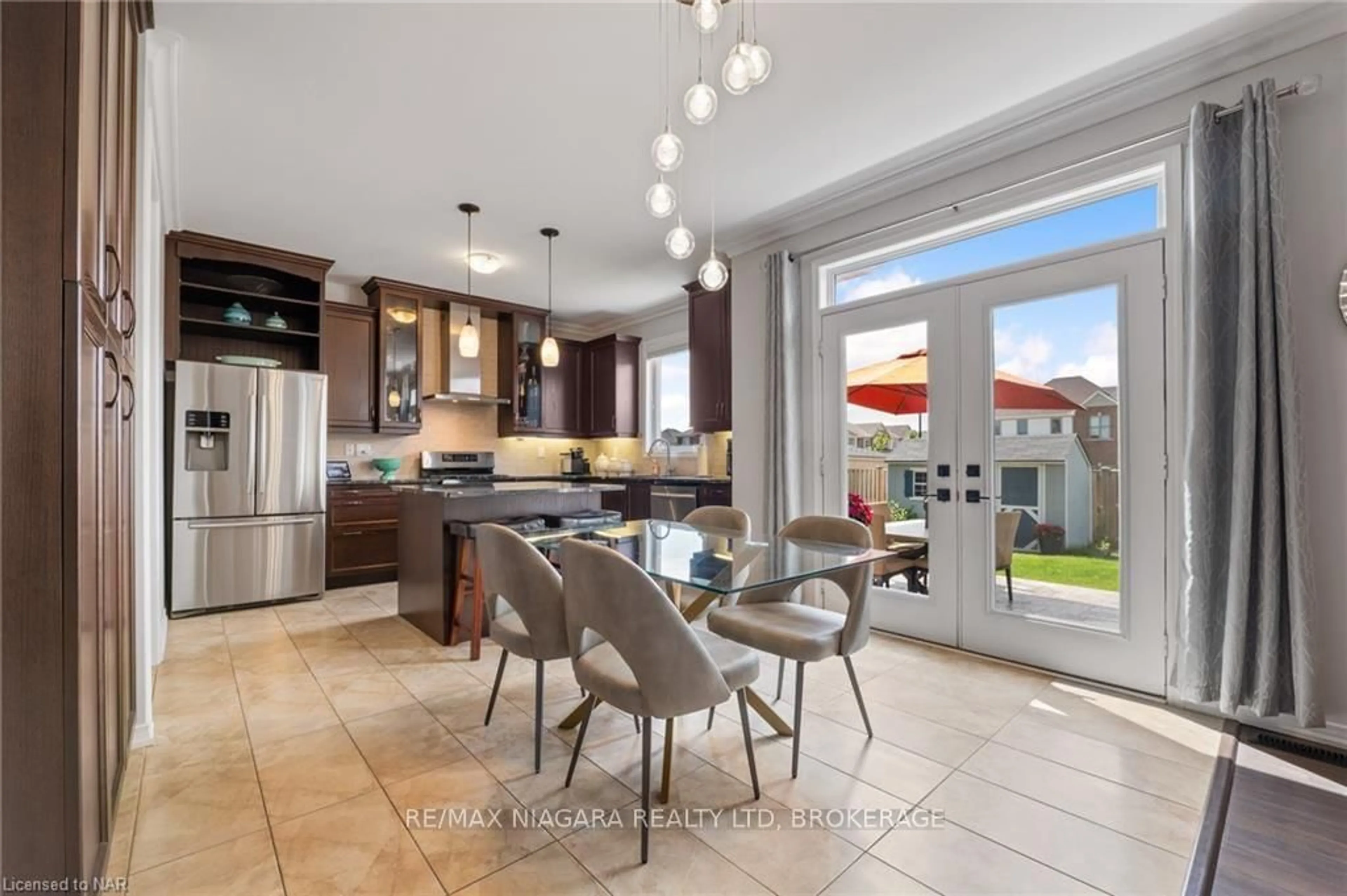 Open concept kitchen, ceramic/tile floor for 8849 Dogwood Cres, Niagara Falls Ontario L2H 2Y6