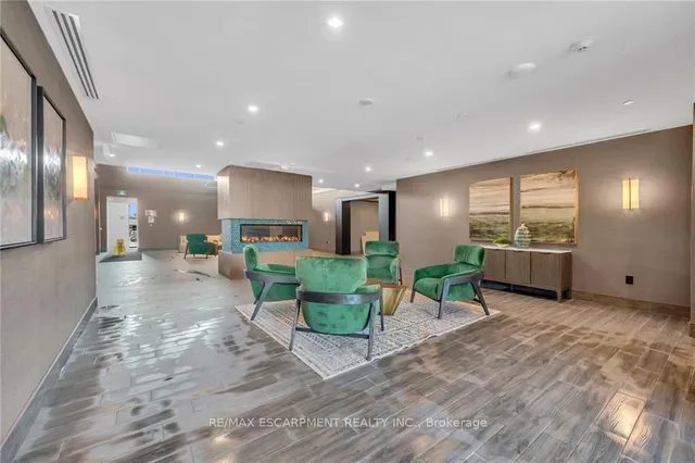 Additional property image - 460 Dundas St Unit 331
