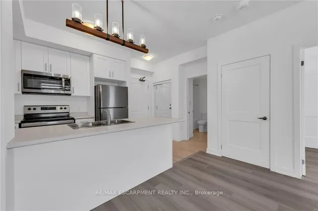 Additional property image - 460 Dundas St Unit 331