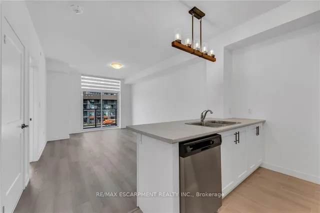Additional property image - 460 Dundas St Unit 331