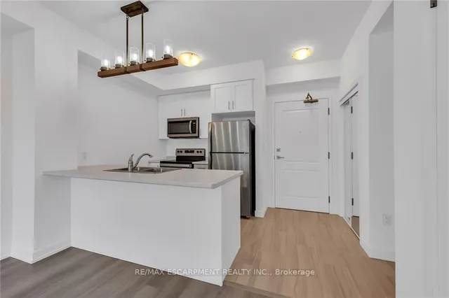 Additional property image - 460 Dundas St Unit 331