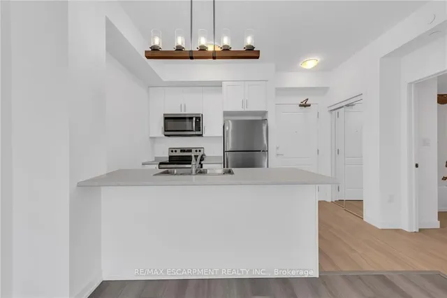 Additional property image - 460 Dundas St Unit 331