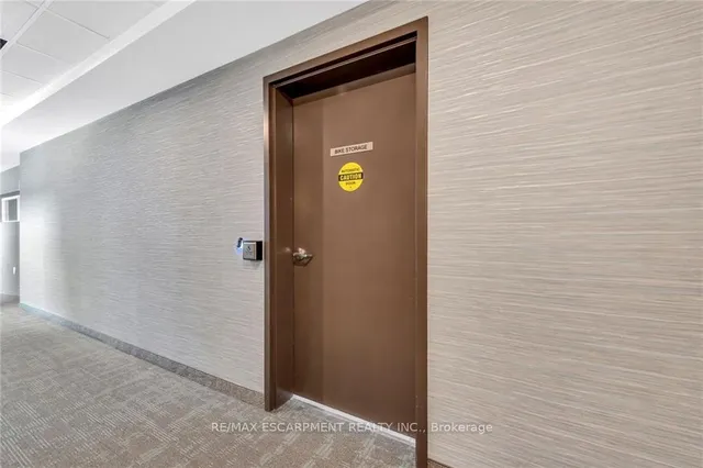 Additional property image - 460 Dundas St Unit 331