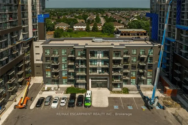 Additional property image - 460 Dundas St Unit 331
