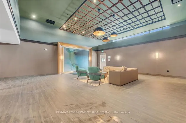 Additional property image - 460 Dundas St Unit 331