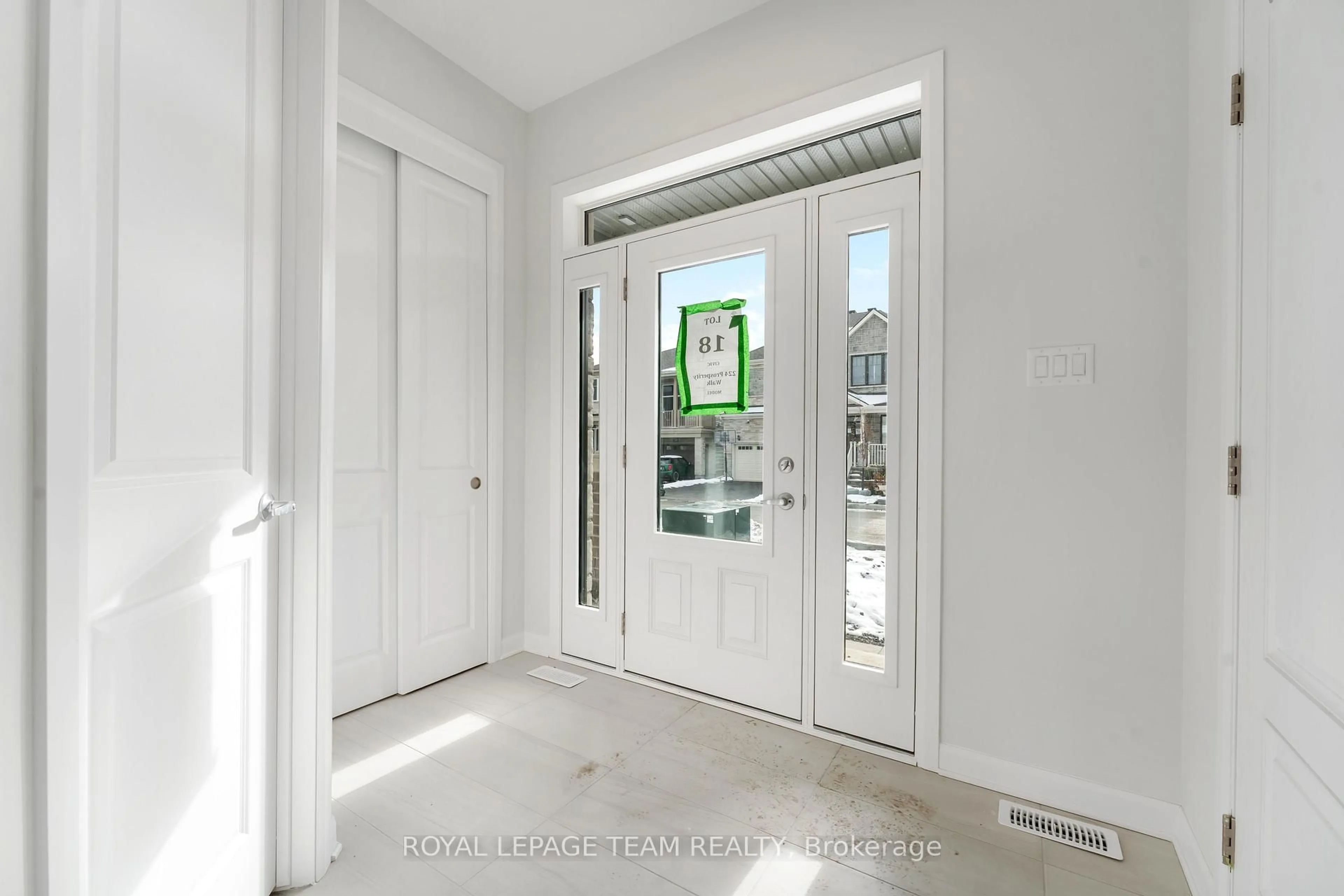 Indoor entryway for 224 Prosperity Walk, Kanata Ontario K2V 0V4