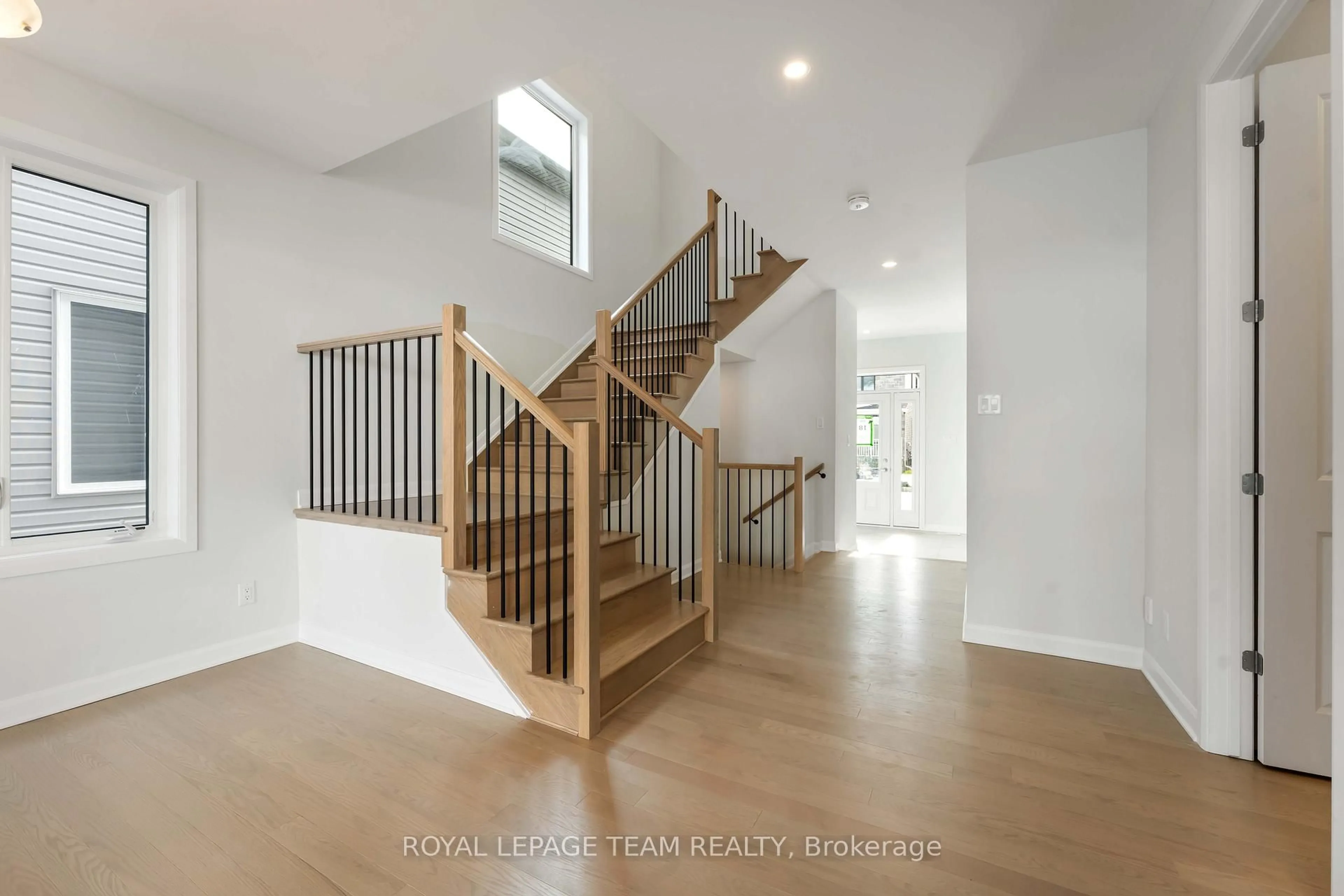 Stairs for 224 Prosperity Walk, Kanata Ontario K2V 0V4