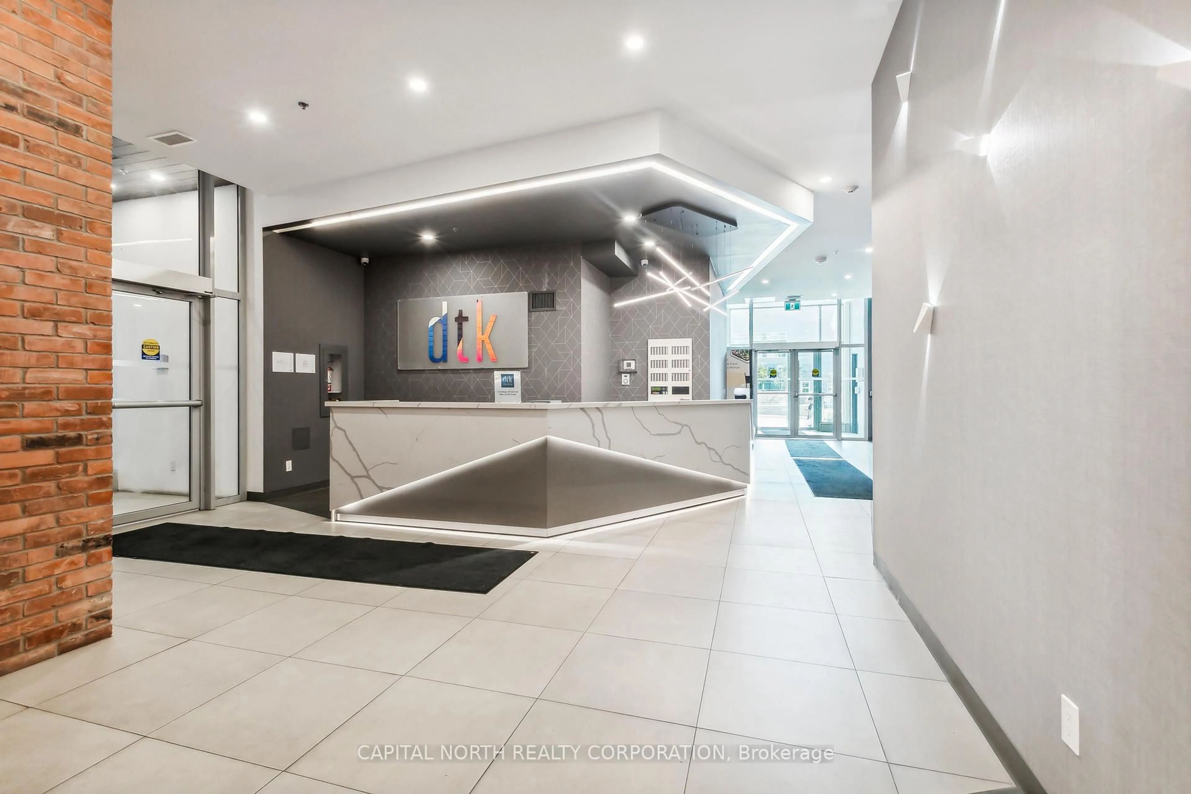 Indoor foyer for 60 Frederick St #3713, Kitchener Ontario N2H 0C7