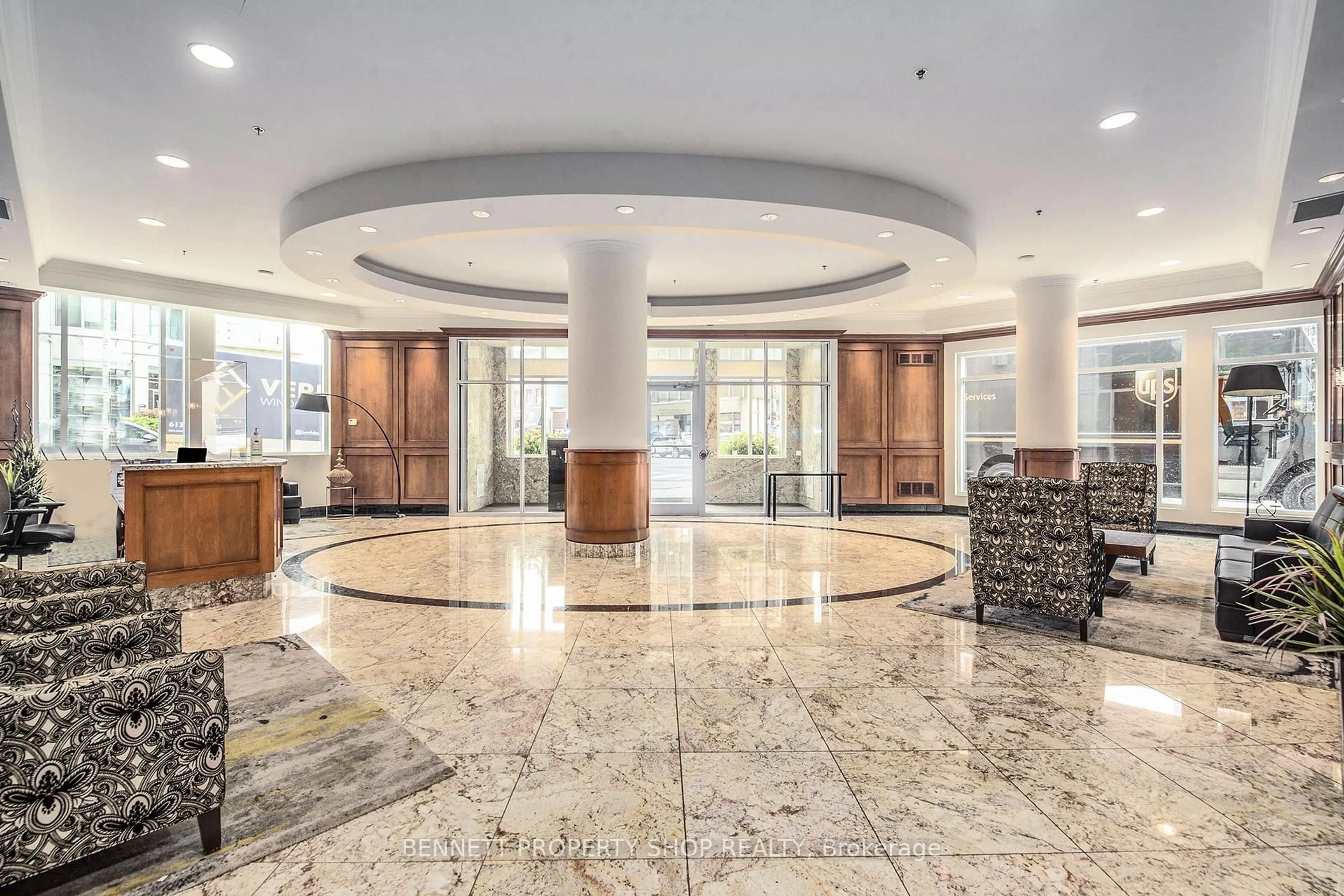 Lobby for 242 Rideau St #807, Ottawa Ontario K1N 0B7