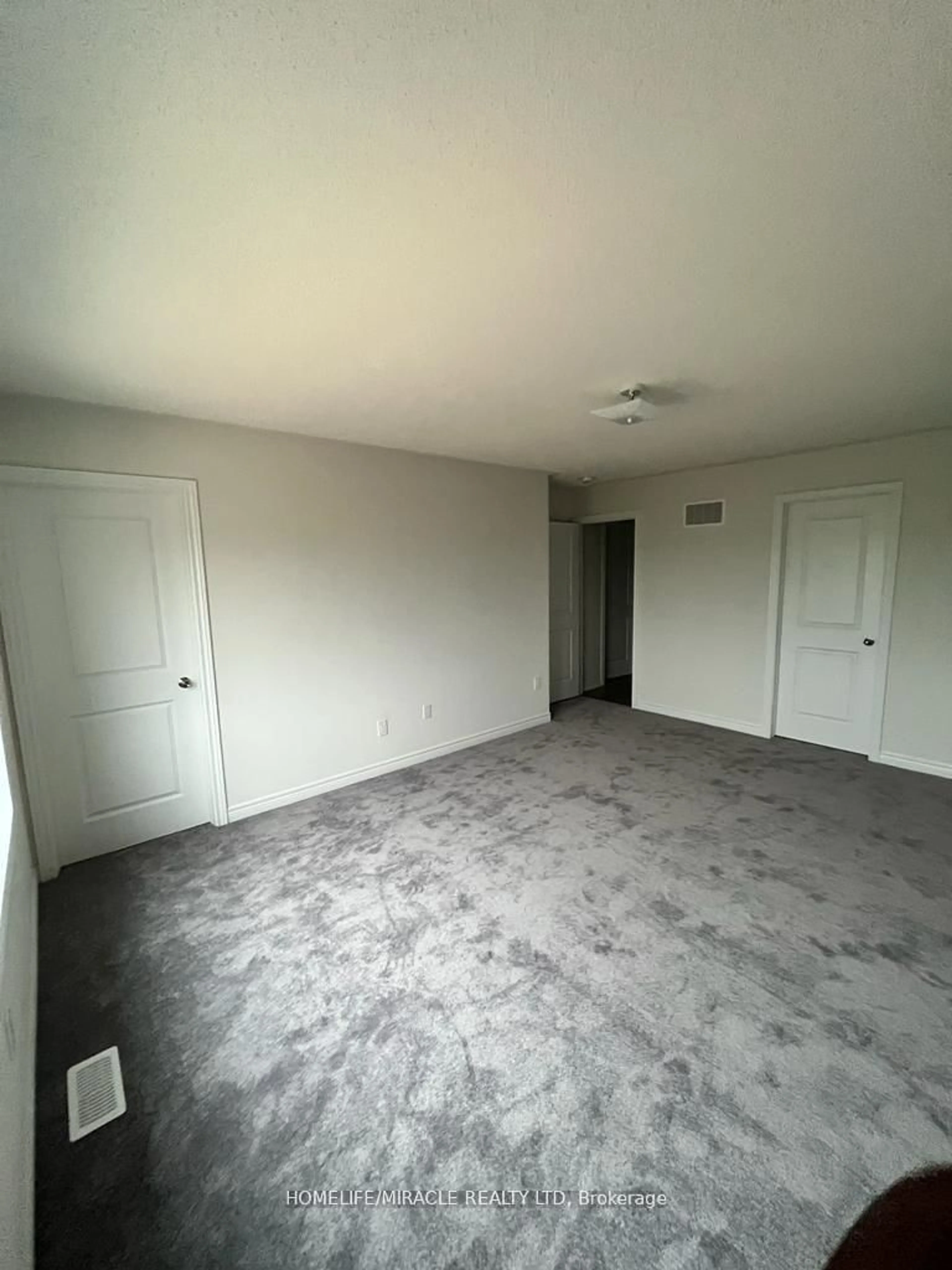 A pic of a room for 534 Red Elm Rd, Shelburne Ontario L9V 3Y5