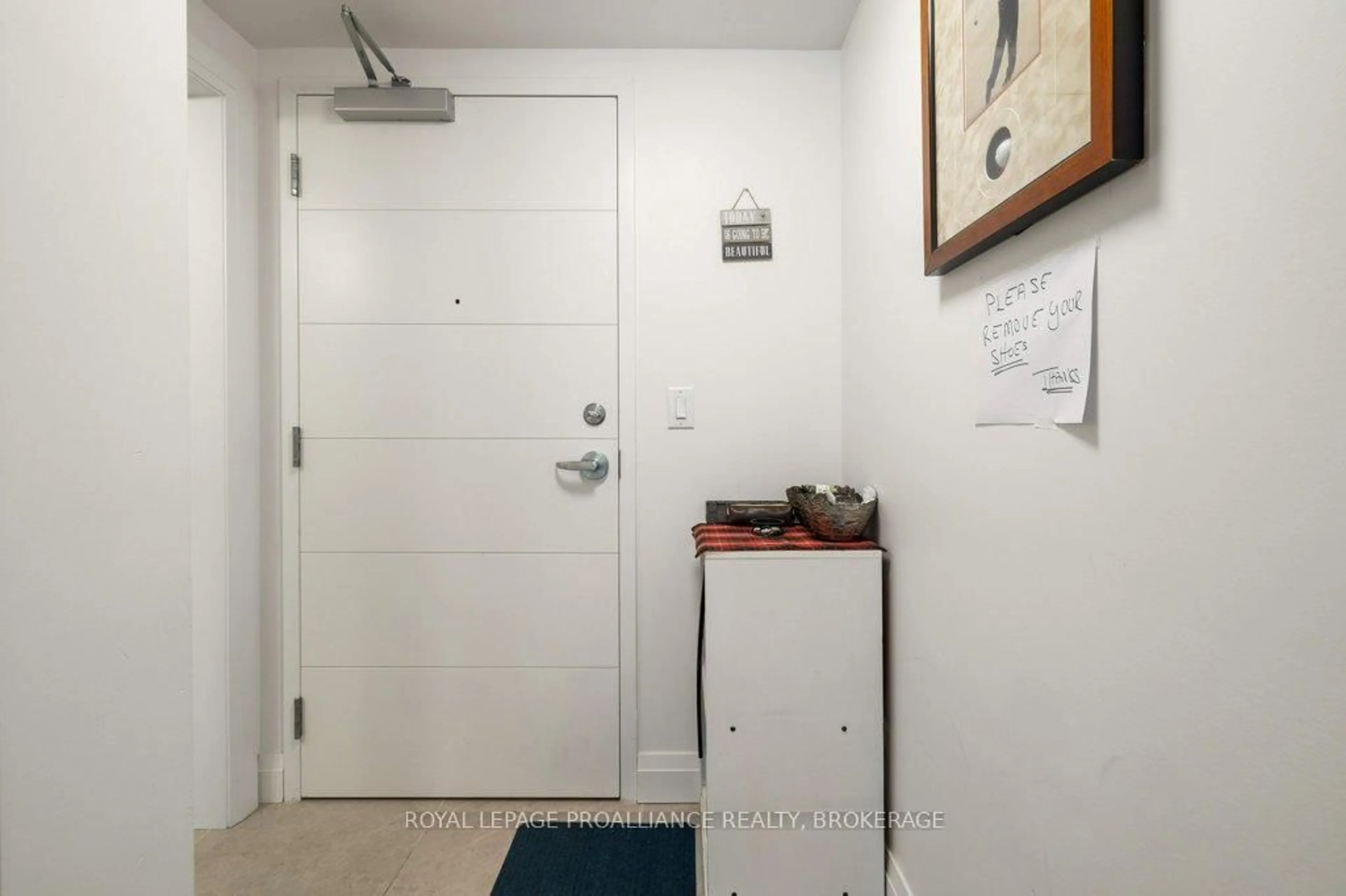 Indoor entryway for 652 Princess St #320, Kingston Ontario K7L 1E5